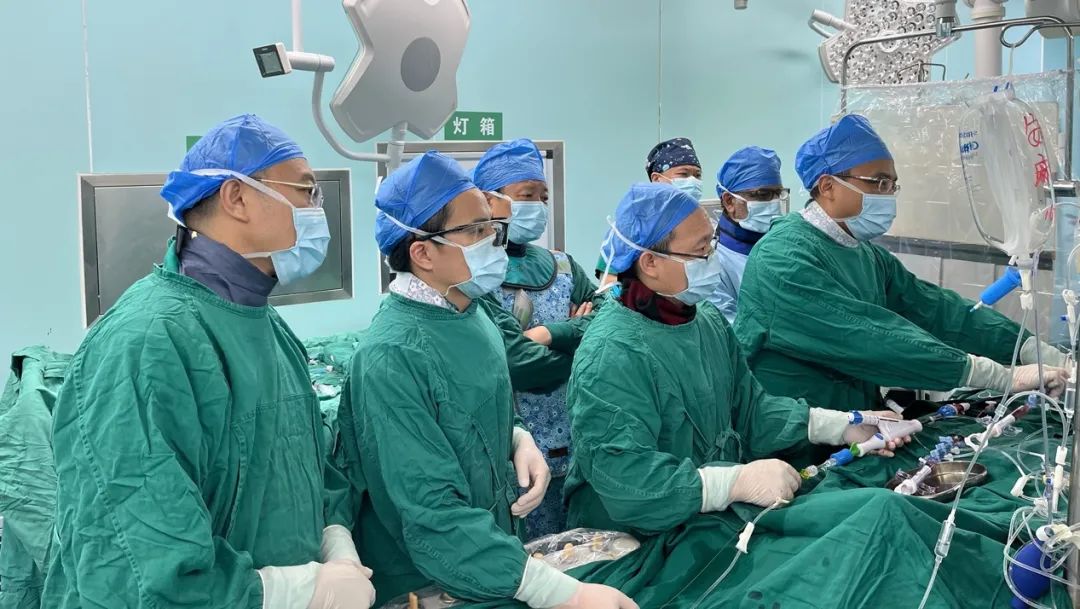 TaurusTrio?经导管主动脉瓣置换系统多中心注册临床试验于中国进行首例患者植入